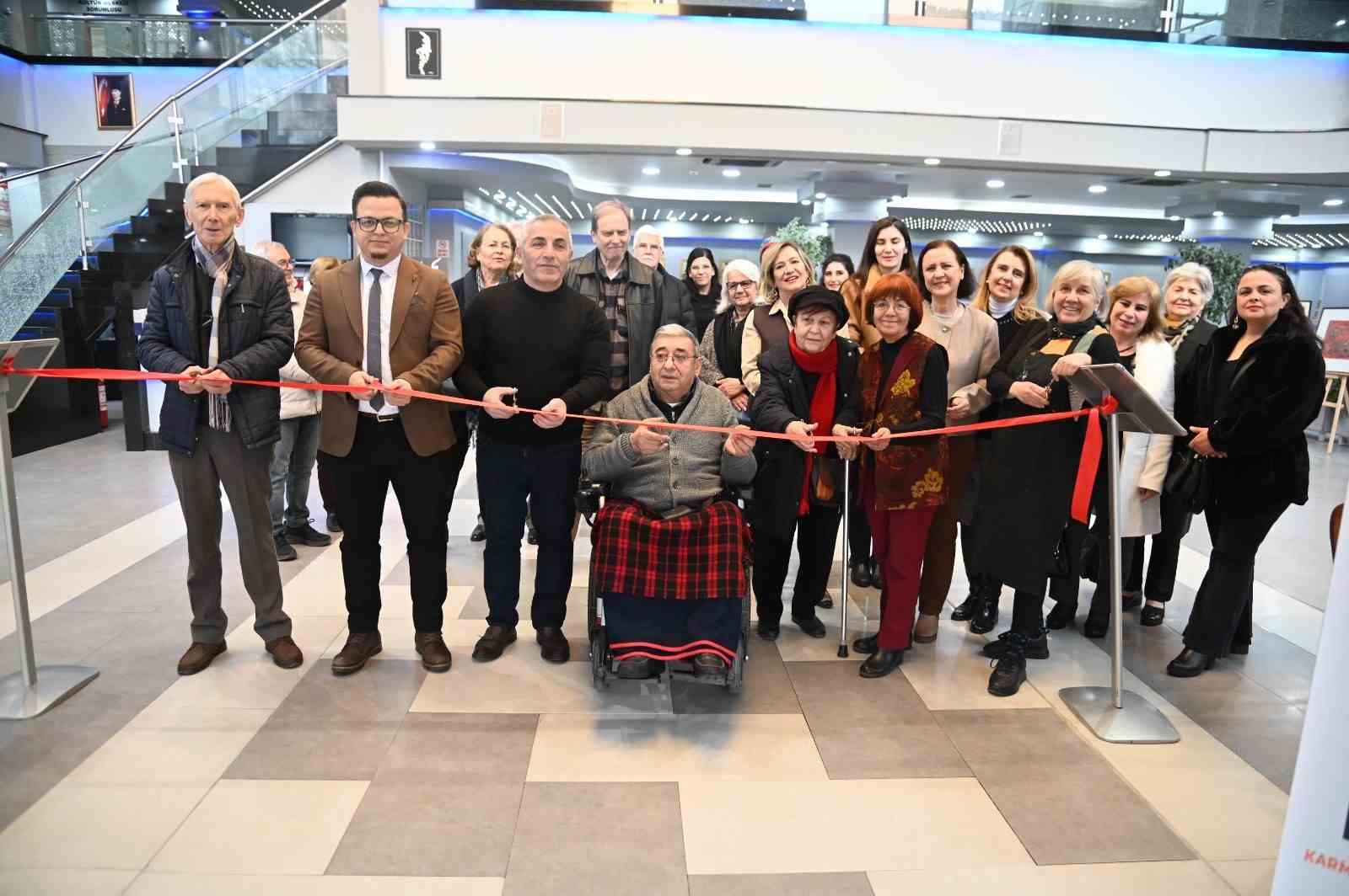 &rsquo;Fır&ccedil;a İzleri&rsquo; karma sergisi sanatseverlerle buluştu
