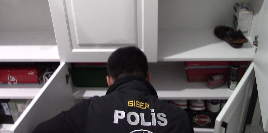 5 ilde siber dolandırıcılık operasyonu: 12 gözaltı