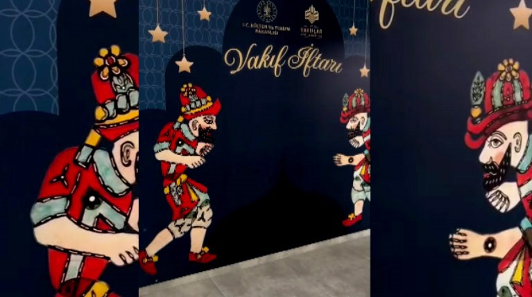 Vakıflar Edremit’te bu yıl ilk kez iftar sofrası kurdu