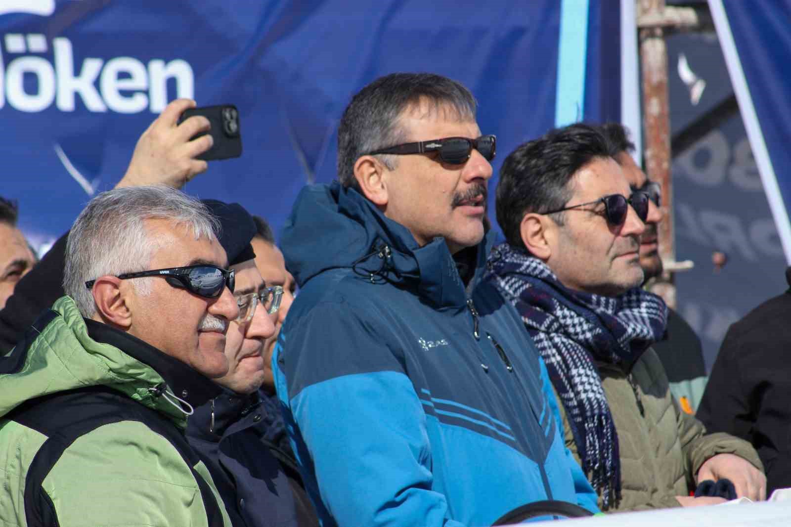 Erzurum&rsquo;da d&uuml;nya snowboard kupası heyecanı
