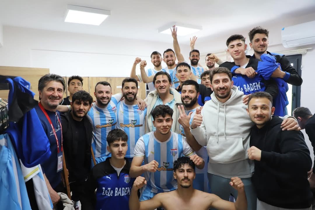 Selendi Belediyespor 3 puanı 4 golle aldı