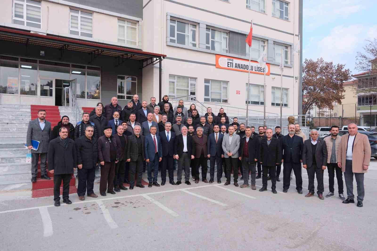 Başkan Aşgın: "Hiçbir mahallemizi diğerinden ayırmıyor ve eşit hizmet götürüyoruz"
