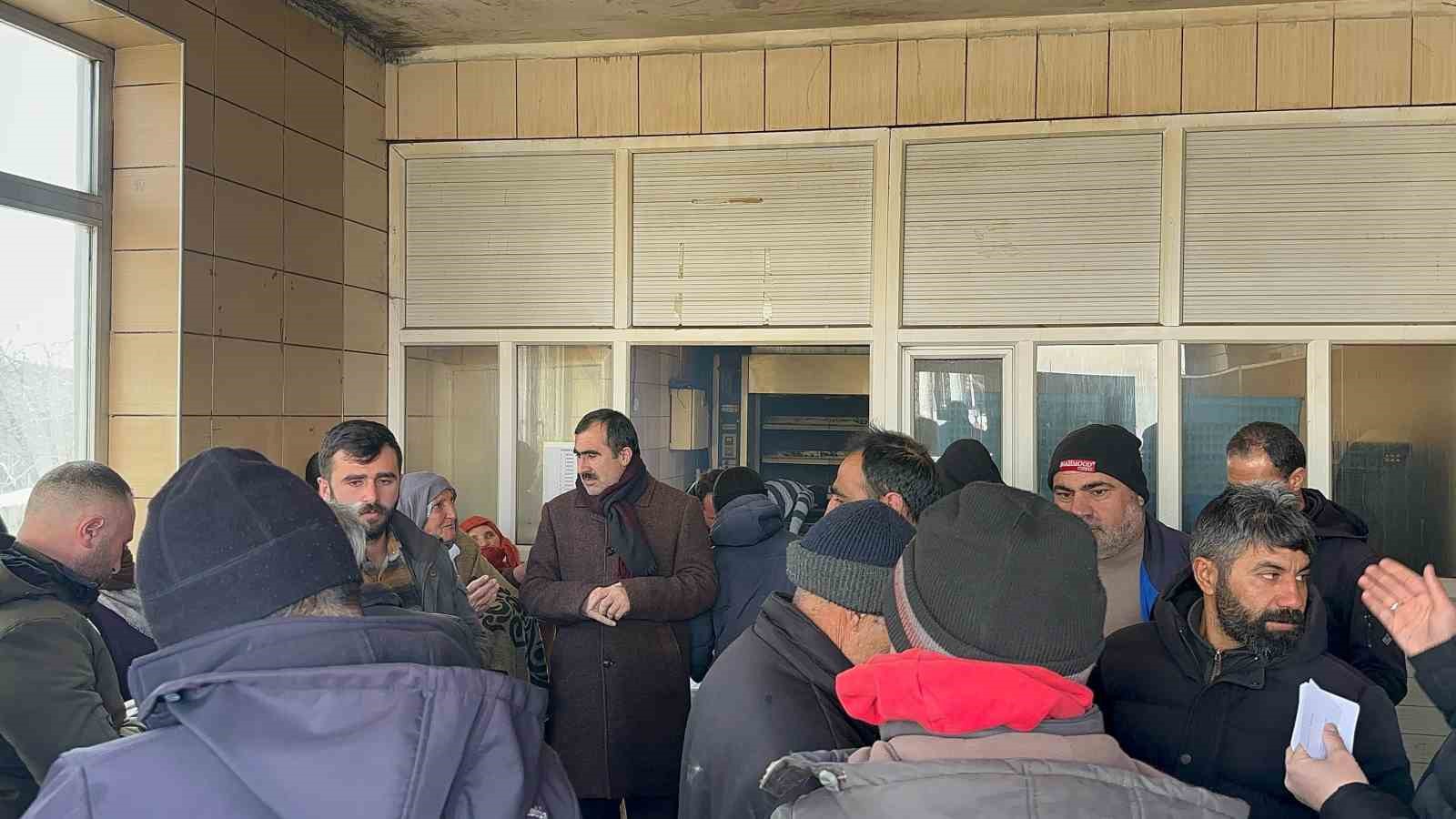 Taşlı&ccedil;ay Belediyesi&rsquo;nden &uuml;cretsiz halk ekmeği
