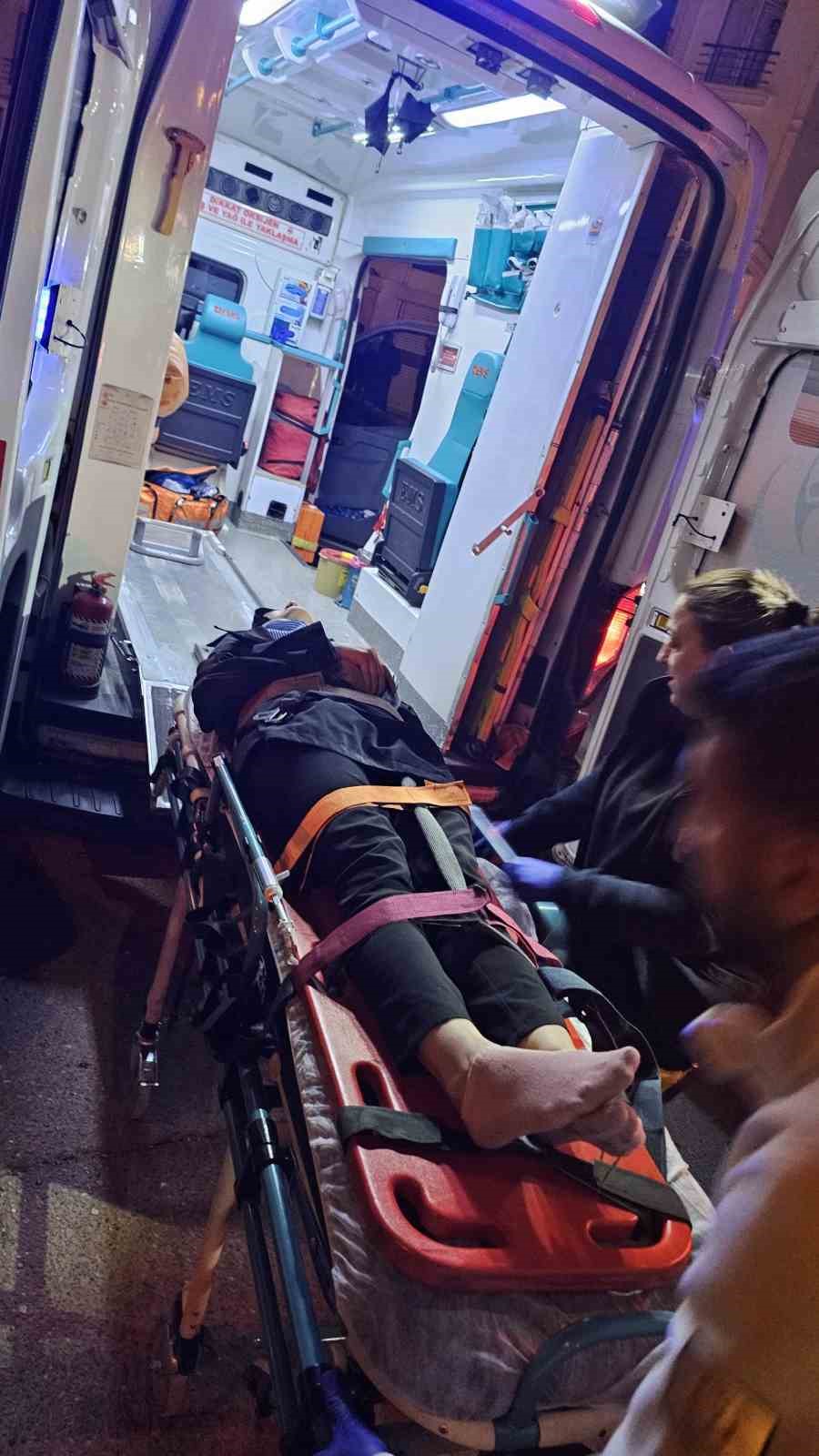 Batman&rsquo;da kamyonet takla attı: 4 yaralı
