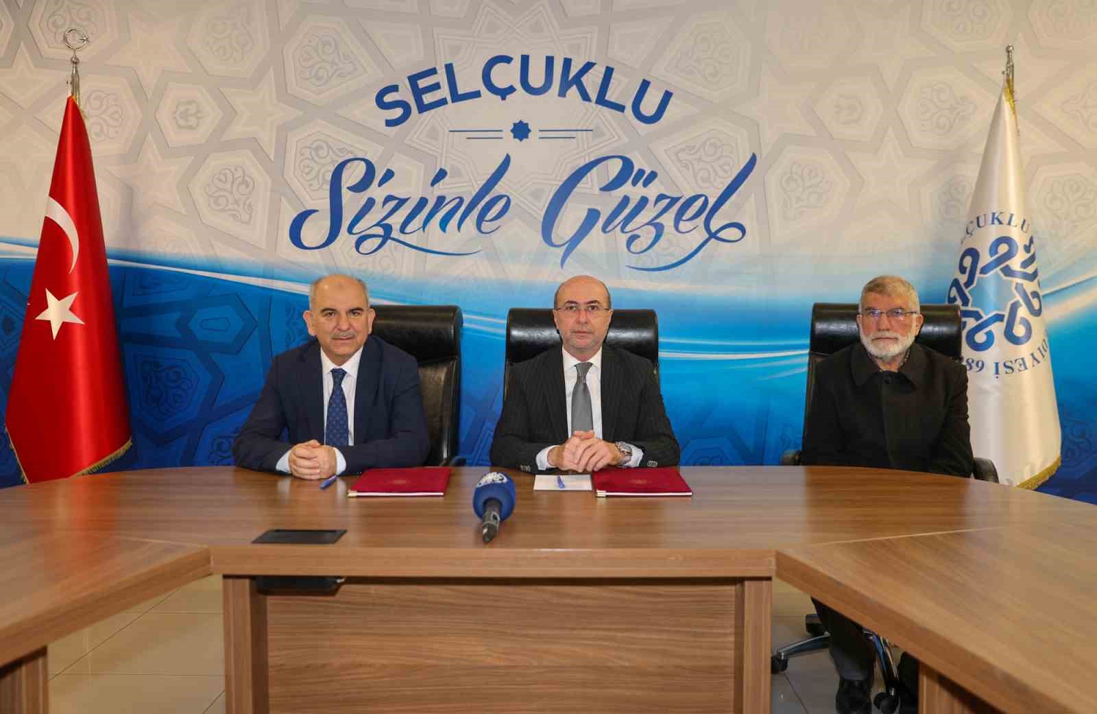 Sel&ccedil;uklu&rsquo;da sağlığa yatırım s&uuml;r&uuml;yor
