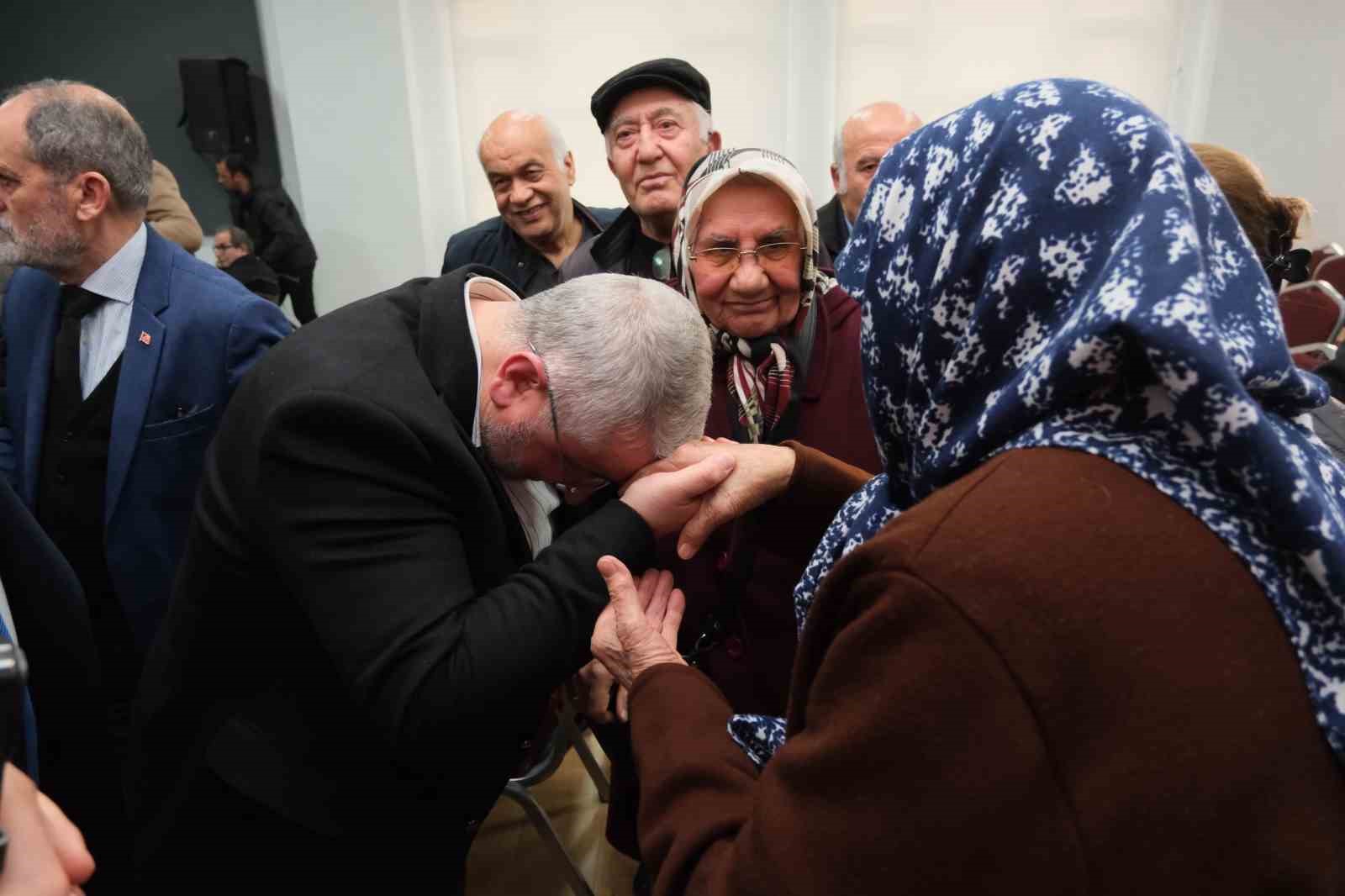 Başkan Aşgın: "Hiçbir mahallemizi diğerinden ayırmıyor ve eşit hizmet götürüyoruz"