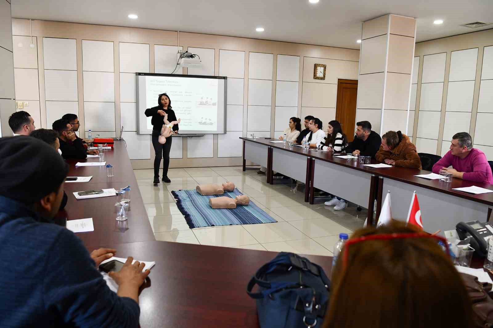 Tepebaşı personeline ilk yardım eğitimi
