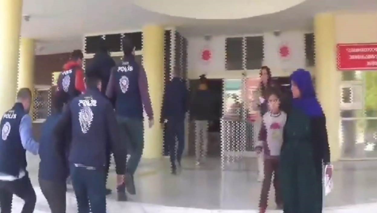 Şanlıurfa sanal dolandırıcılık ş&uuml;phelileri yakalandı

