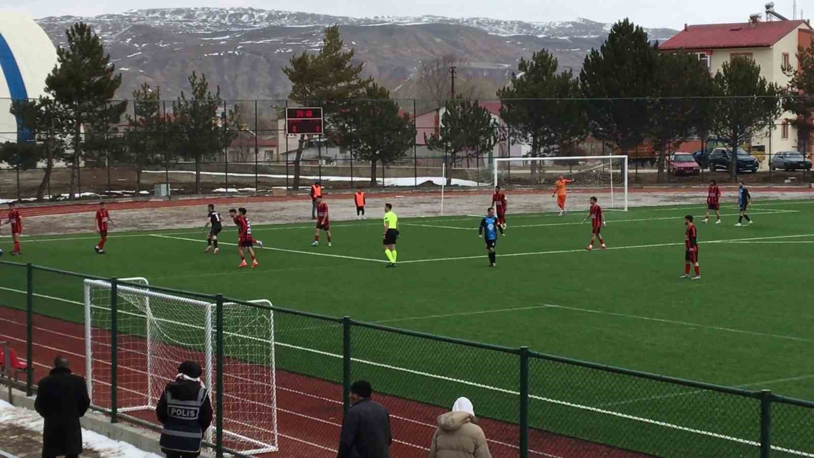 Sivas&rsquo;ta amat&ouml;r ma&ccedil;a helikopter arası
