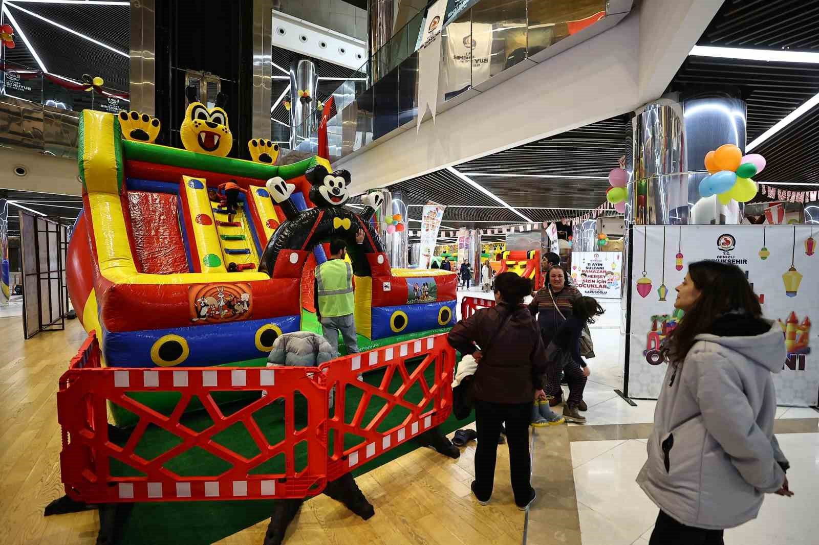 Denizli B&uuml;y&uuml;kşehirden Ramazan boyunca &ccedil;ocuklara eğlence
