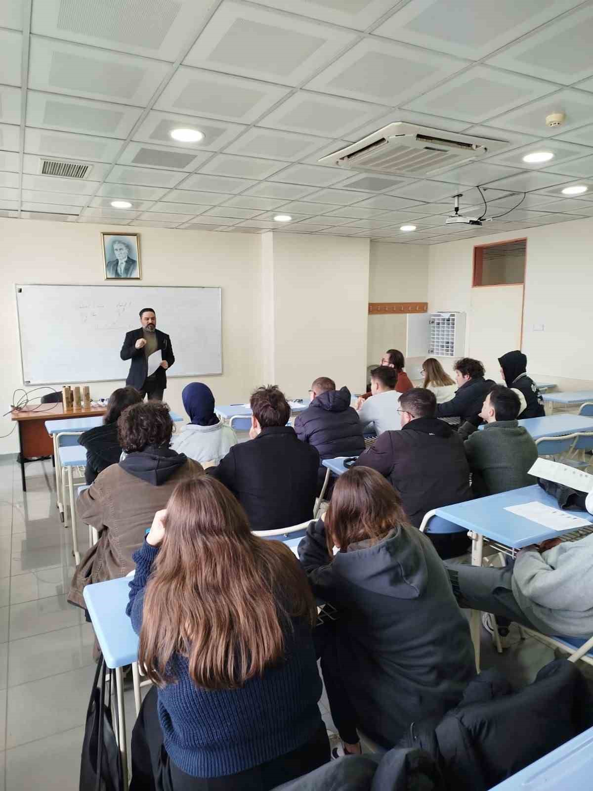 &Uuml;niversite &ouml;ğrencileri zeytinyağı tadım eğitimi aldı
