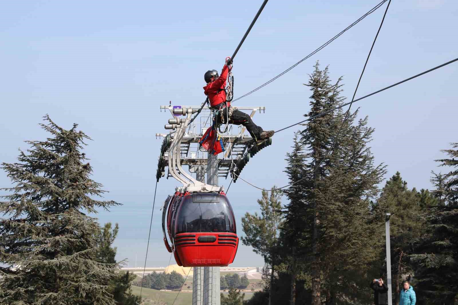 Samsun&rsquo;da yenilenen &lsquo;teleferik hattı&rsquo; i&ccedil;in &ouml;zel kurtarma eğitimi
