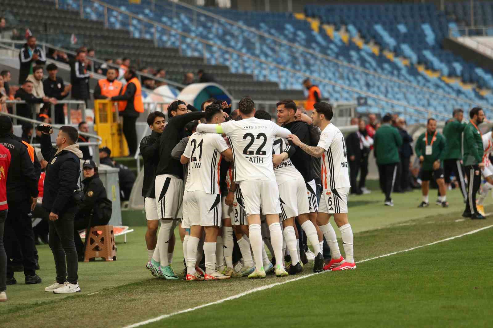 Trendyol 1. Lig: Adanaspor: 2 - Ankarag&uuml;c&uuml;: 0
