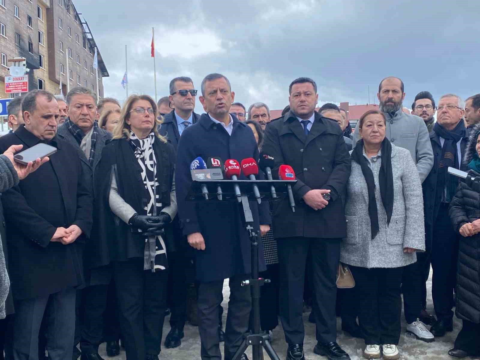 CHP Genel Başkanı &Ouml;zel: "Hesap sormayanlardan hesap sormak zorundayız"
