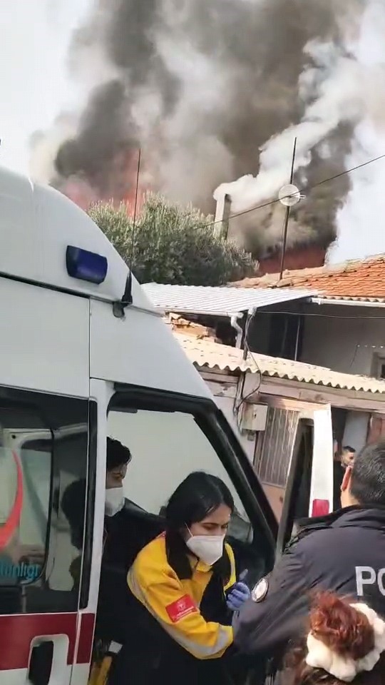 Manisa&rsquo;da 3 yaşındaki &ccedil;ocuk yangında hayatını kaybetti
