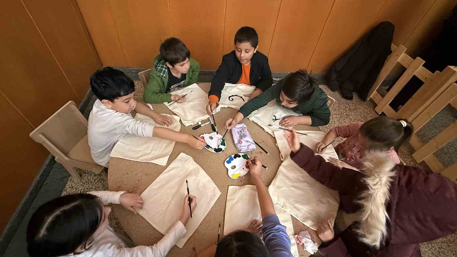 Çocuklar Ramazan etkinlikleriyle hem eğlenip hem öğreniyor