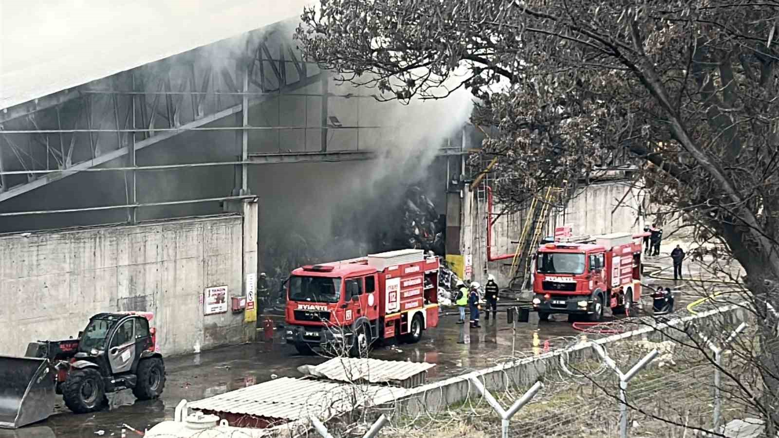 &Ccedil;imsa&rsquo;nın deposunda yangın
