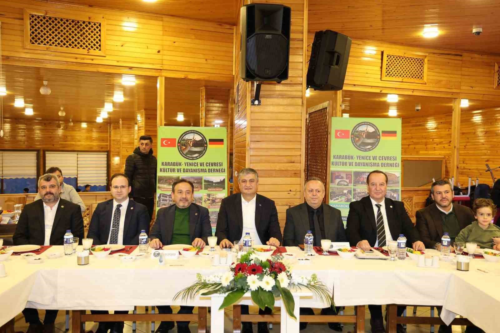 Almanya Yeniceliler Derneğinden birlik ve beraberlik sofrası
