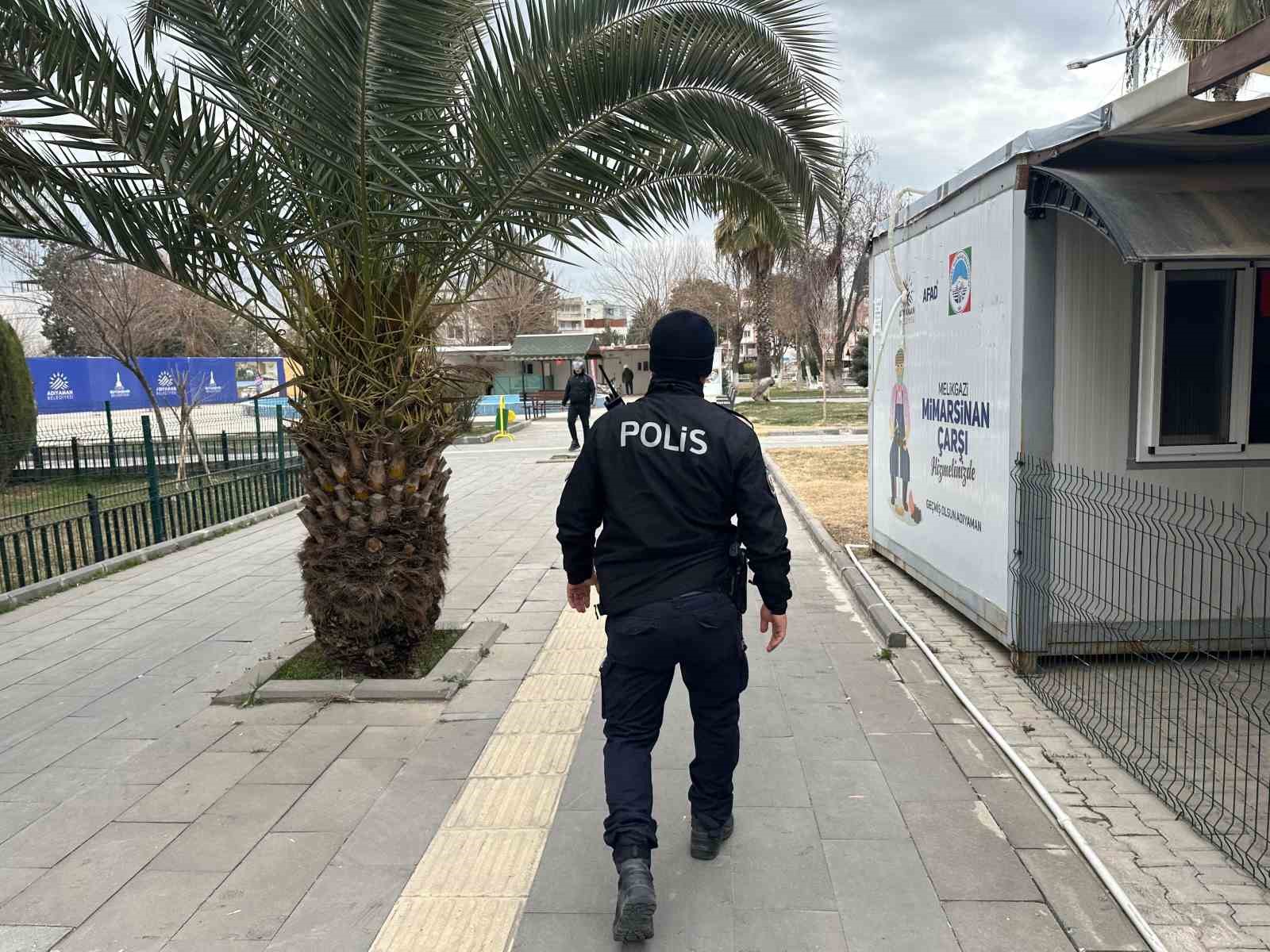 Parklarda denetimler aralıksız devam ediyor