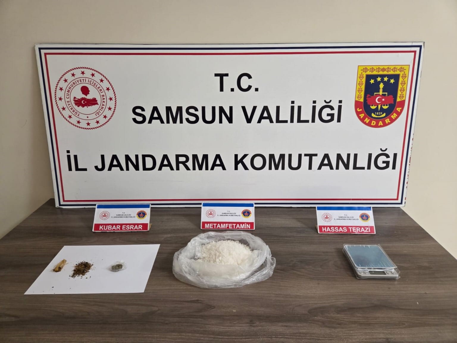 Jandarmadan uyuşturucu operasyonu