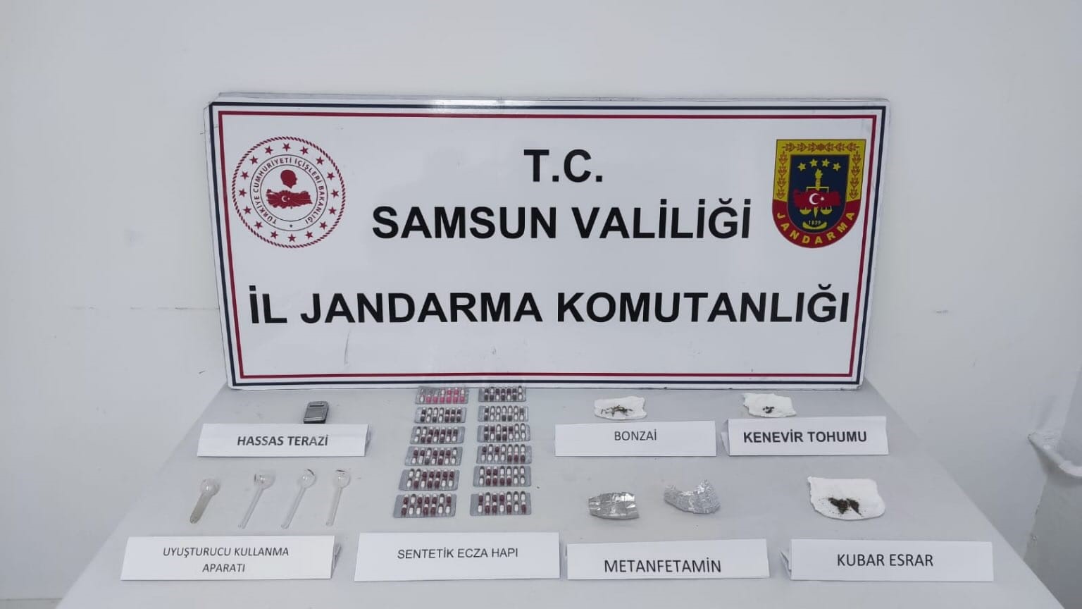 Jandarmadan uyuşturucu operasyonu
