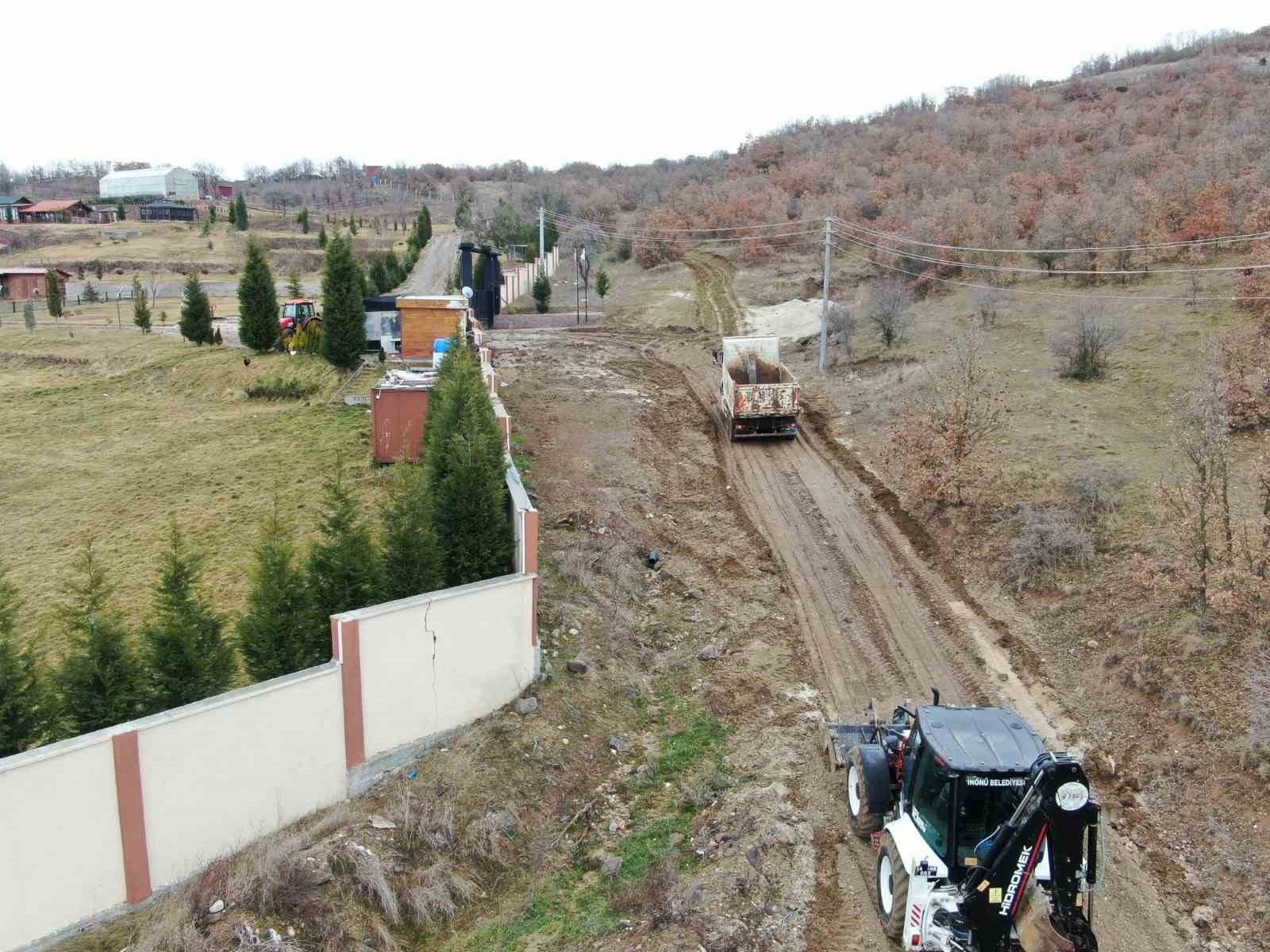 İn&ouml;n&uuml;&rsquo;de stabilize yol &ccedil;alışması yapıldı
