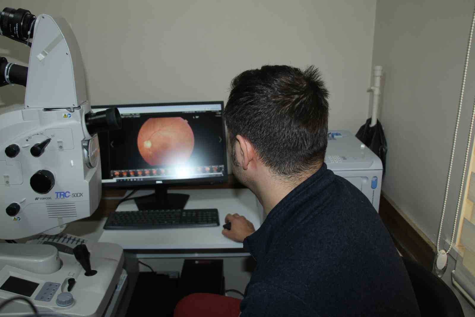 Şırnak Devlet Hastanesi b&uuml;nyesinde g&ouml;z anjiyosu yapılmaya başlandı
