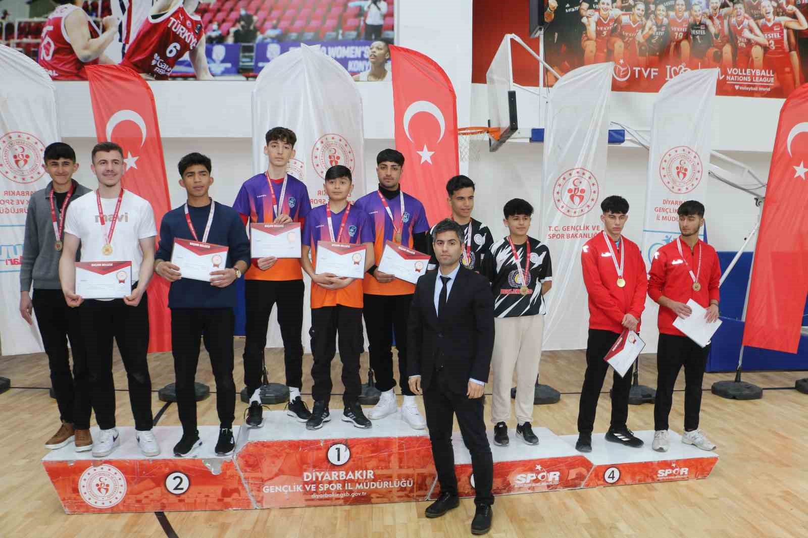 Diyarbakır’da ‘Floor Curling’ turnuvasının finali yapıldı