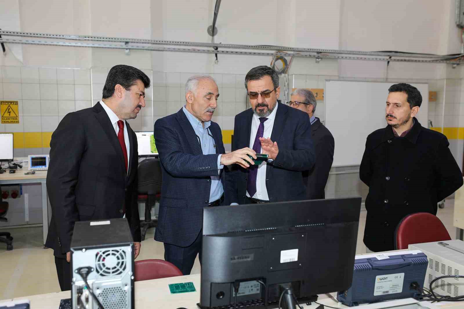 SUB&Uuml;&rsquo;de iş d&uuml;nyasının ihtiya&ccedil;ları karşılanacak
