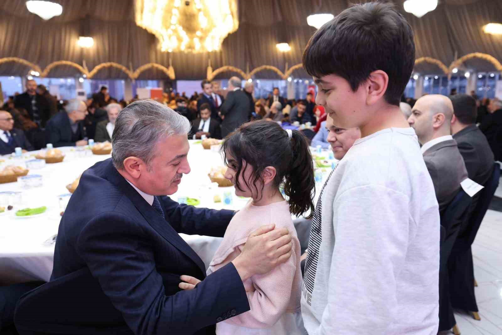 Mardin&rsquo;de Ramazan etkinlikleri bin 500 kişinin katıldığı iftar programı ile başladı
