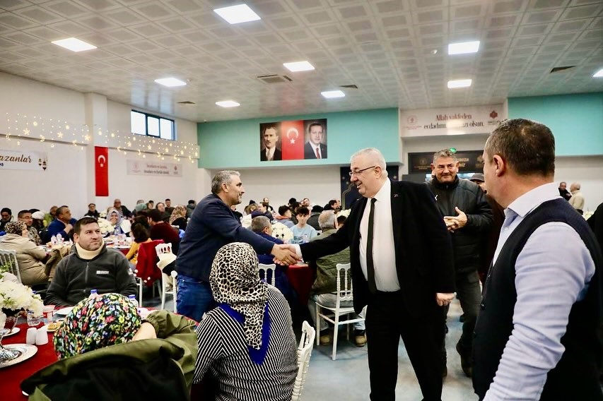 Başkan Mehmet Ertaş, Tuzcumurat Mahalle evi’nde vatandaşlarla iftarda buluştu