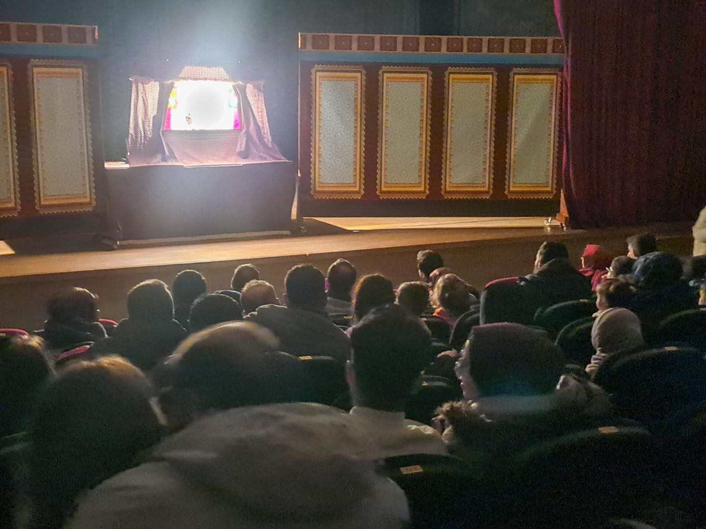 Erzincan’da Karagöz ve Hacivat gölge oyunu