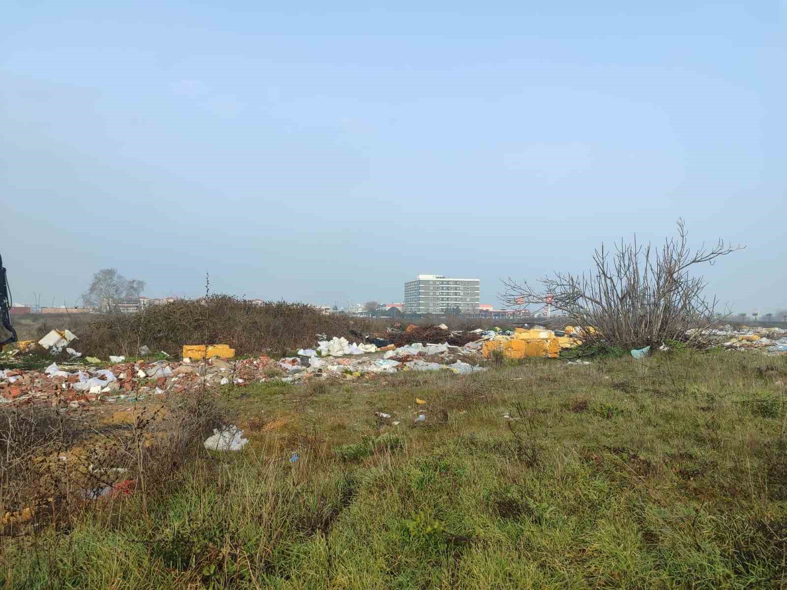Yunusemre&rsquo;de moloz kirliliğine ge&ccedil;it yok
