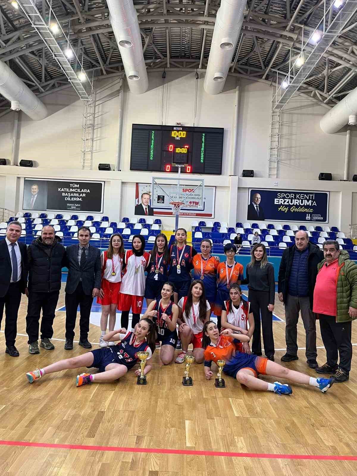Basketbol&rsquo;da final heyecanı
