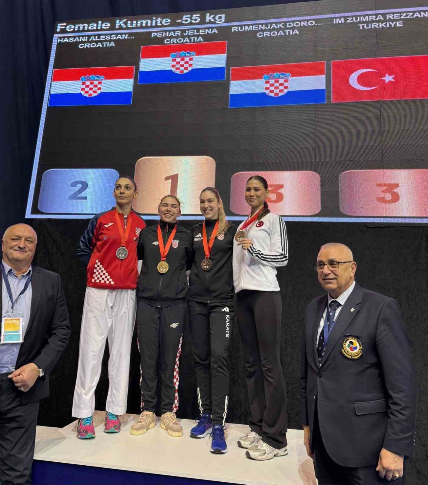 Sakaryalı karate sporcusu Karadağ&rsquo;da podyuma &ccedil;ıktı
