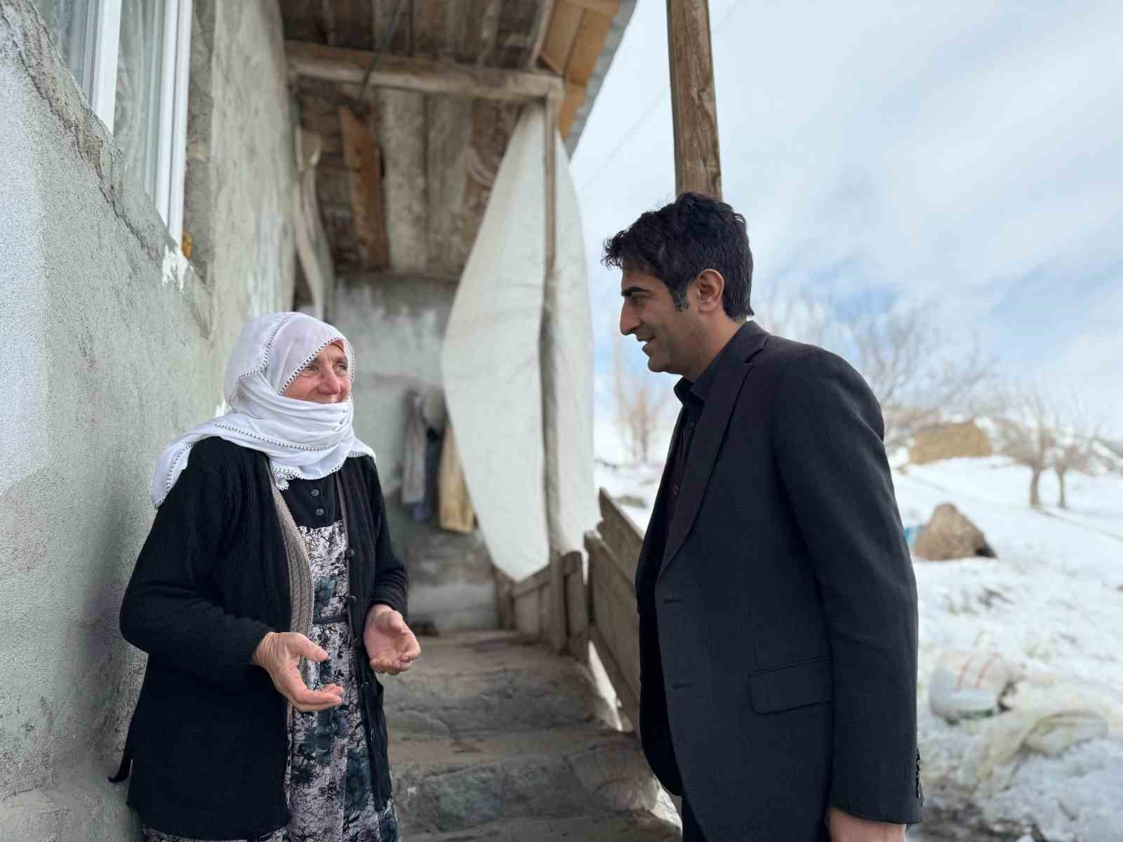 Kaymakam Aslantatar&rsquo;ın k&ouml;y ve okul ziyaretlerini s&uuml;rd&uuml;r&uuml;yor
