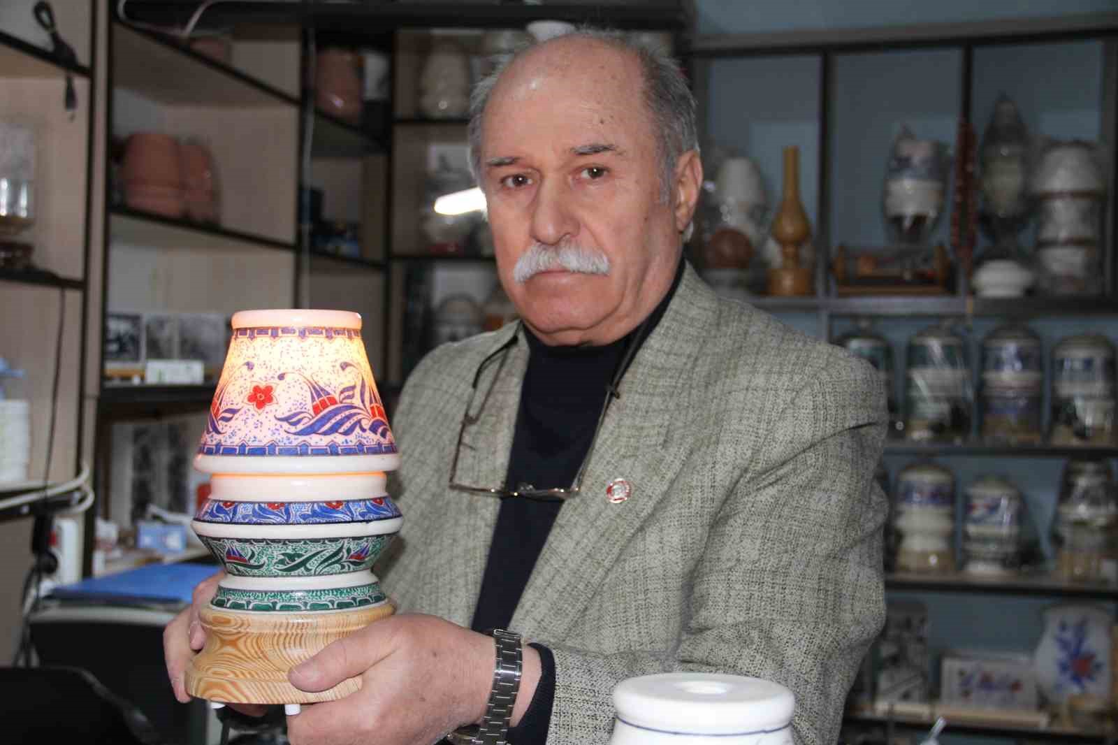 T&uuml;rkiye&rsquo;deki tek ustası: &Ccedil;ankırı&rsquo;nın meşhur kaya tuzuna sanatsal dokunuş
