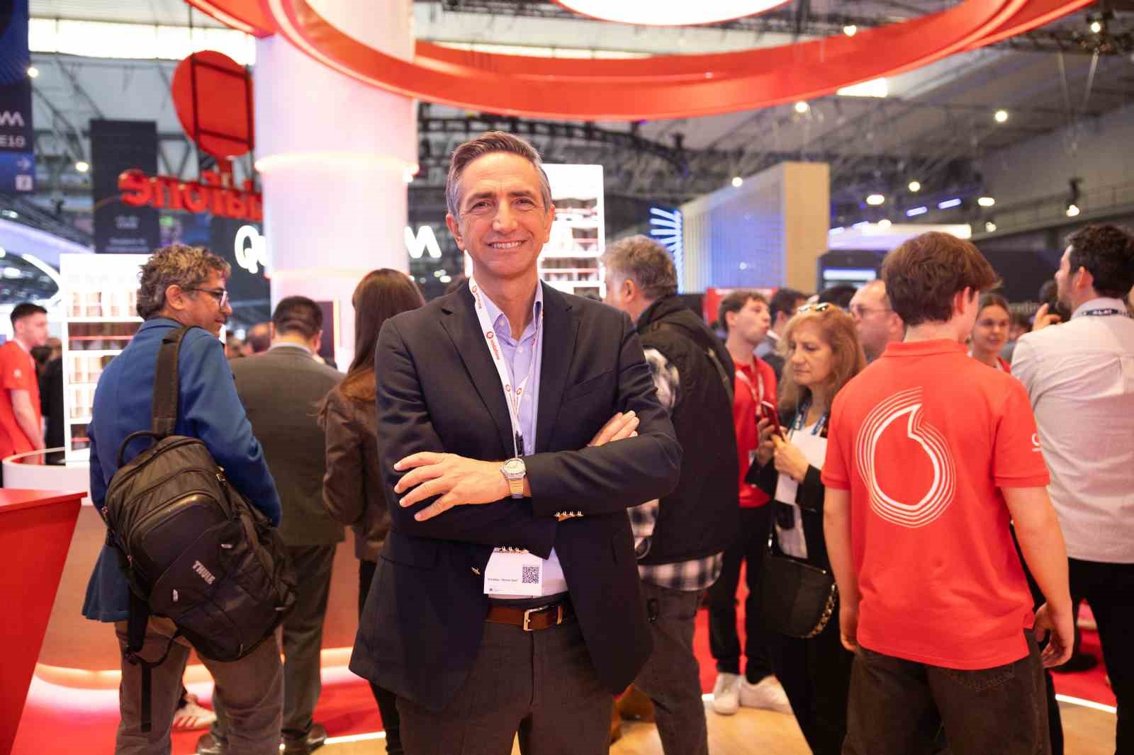 "Amacımız, her bir m&uuml;şterimiz i&ccedil;in en iyi deneyimlerle dijital devrime y&ouml;n vermek"
