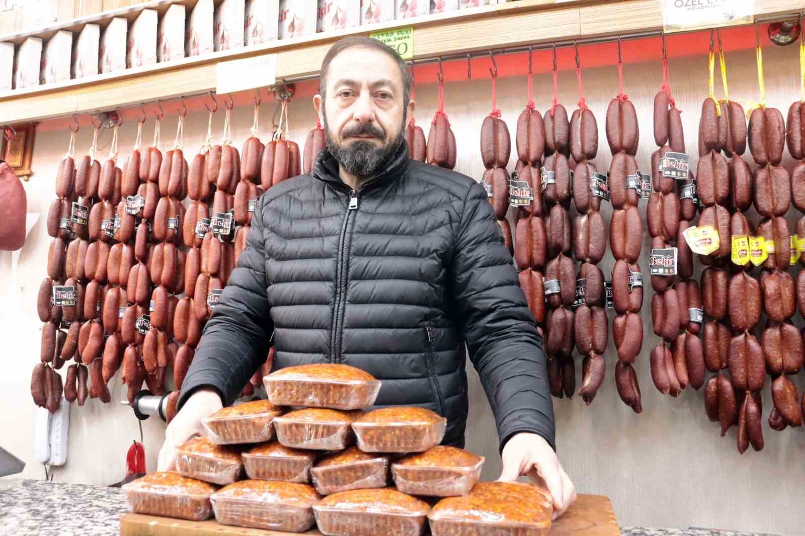 Kayseri’de sucuk içi satışları arttı