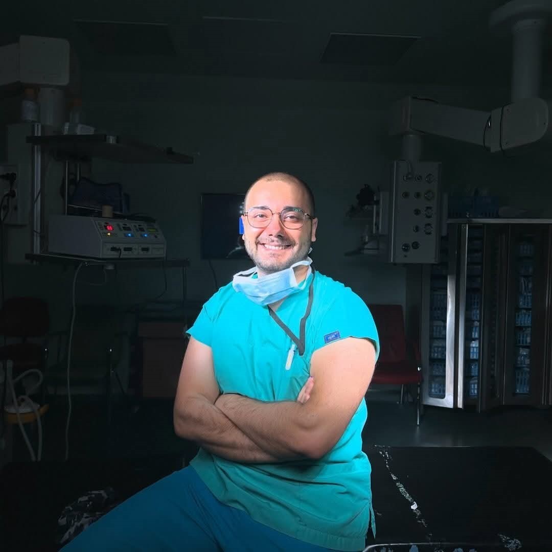 Niğde&rsquo;de hasta tarafından bı&ccedil;aklı saldırıya uğrayan doktor yaralandı
