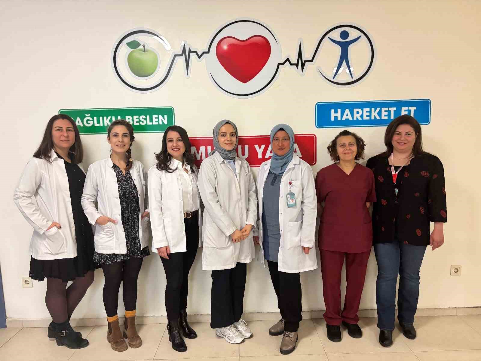 6 Yılda 676 hastayı 7 ton kilo kaybıyla mezun ettiler
