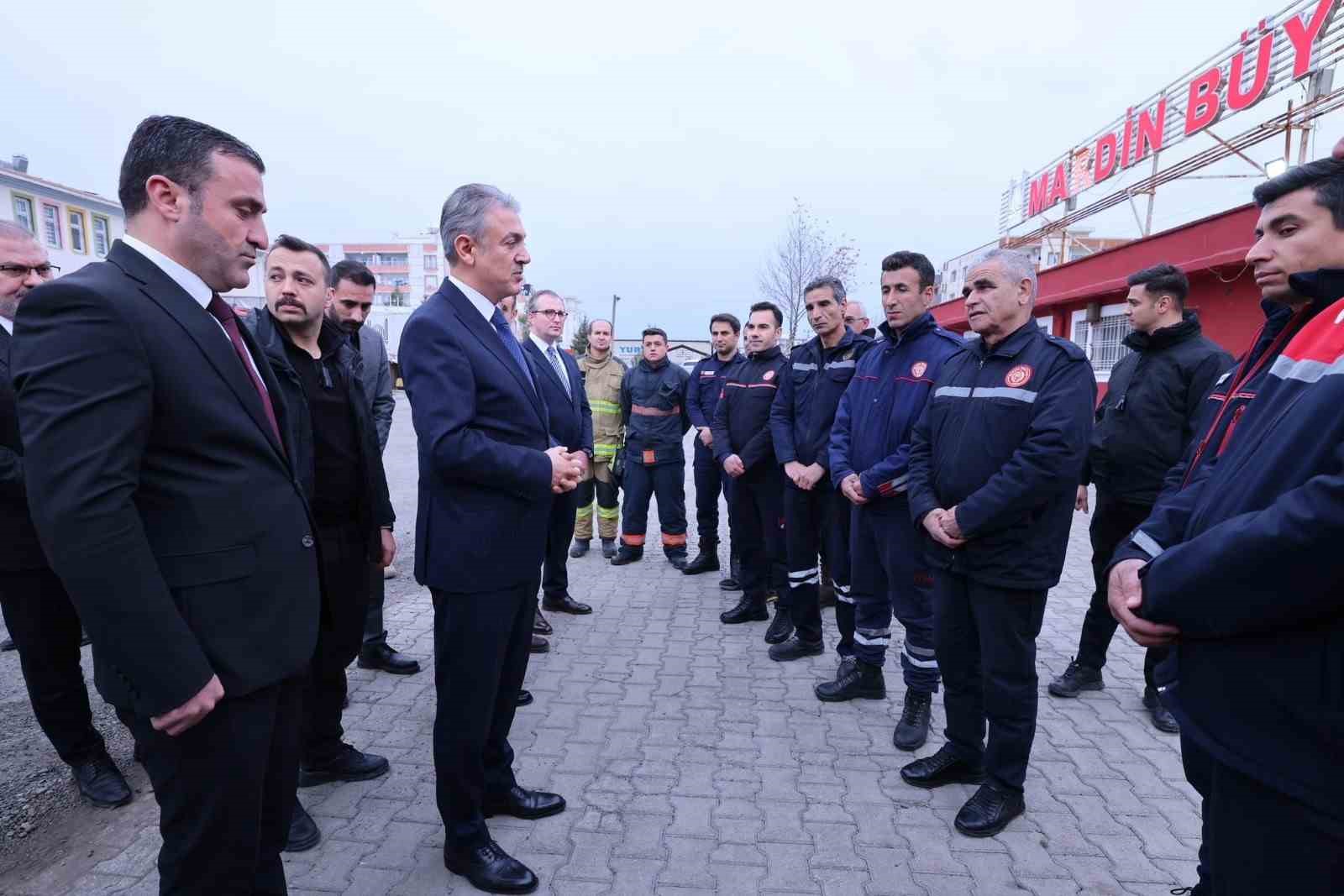 Vali Akkoyun Kızıltepe İtfaiye Grup Amirliği personeliyle bir araya geldi