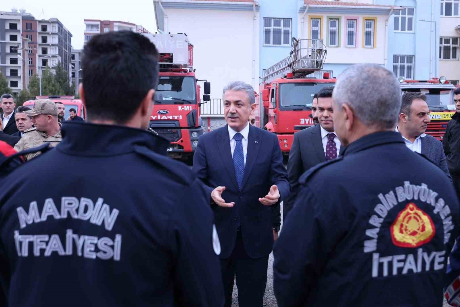 Vali Akkoyun Kızıltepe İtfaiye Grup Amirliği personeliyle bir araya geldi