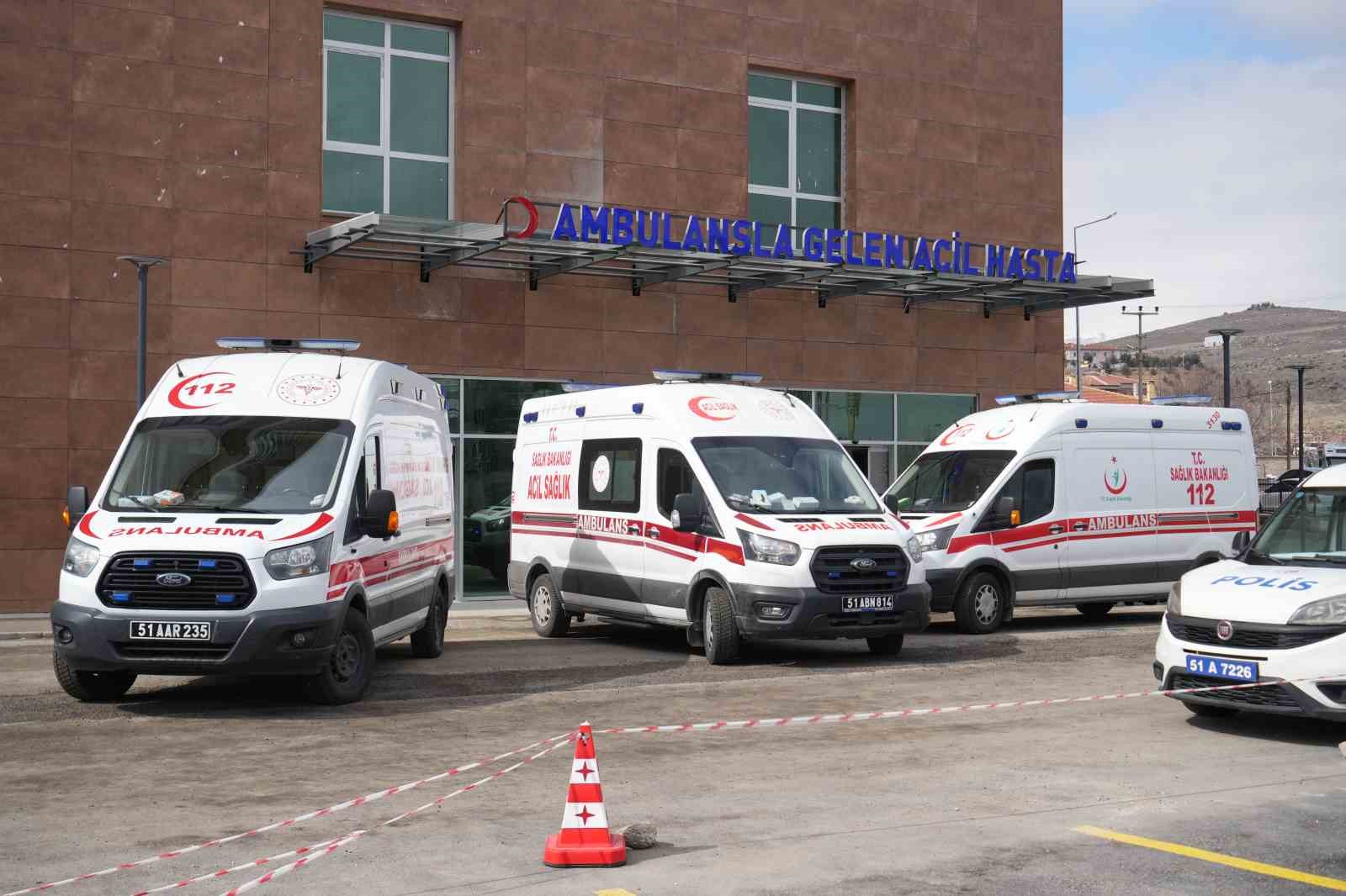 Hastası tarafından bıçaklanan beyin cerrahının durumu iyi