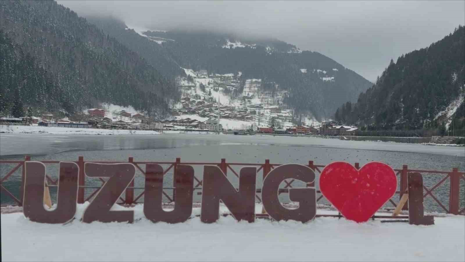 Jandarma SAK Timi&rsquo;nden Uzung&ouml;l&rsquo;de buz altı ve soğuk su dalışı
