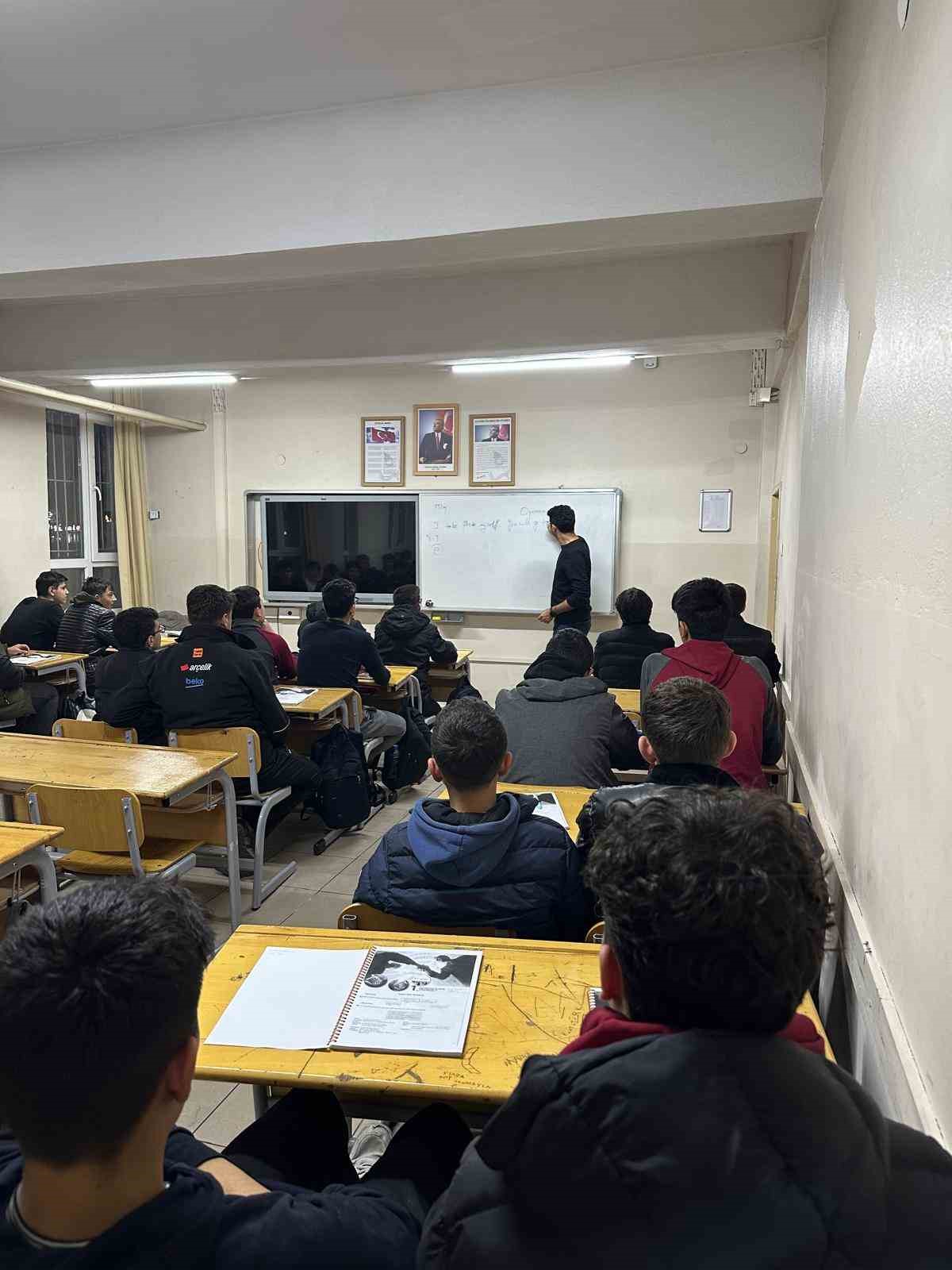 Talas Atat&uuml;rk MTAL &ouml;ğrencileri Avrupa yolunda
