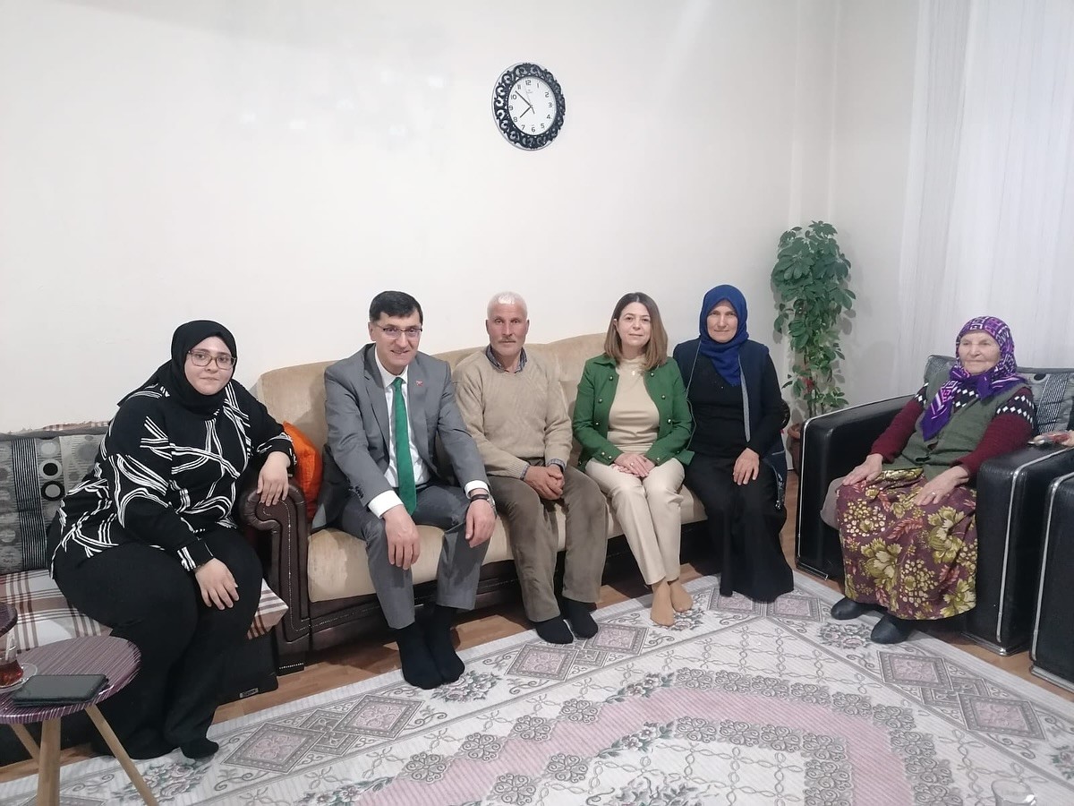 Başkan Kahveci, Ramazan sofrasında vatandaşlarla buluşuyor