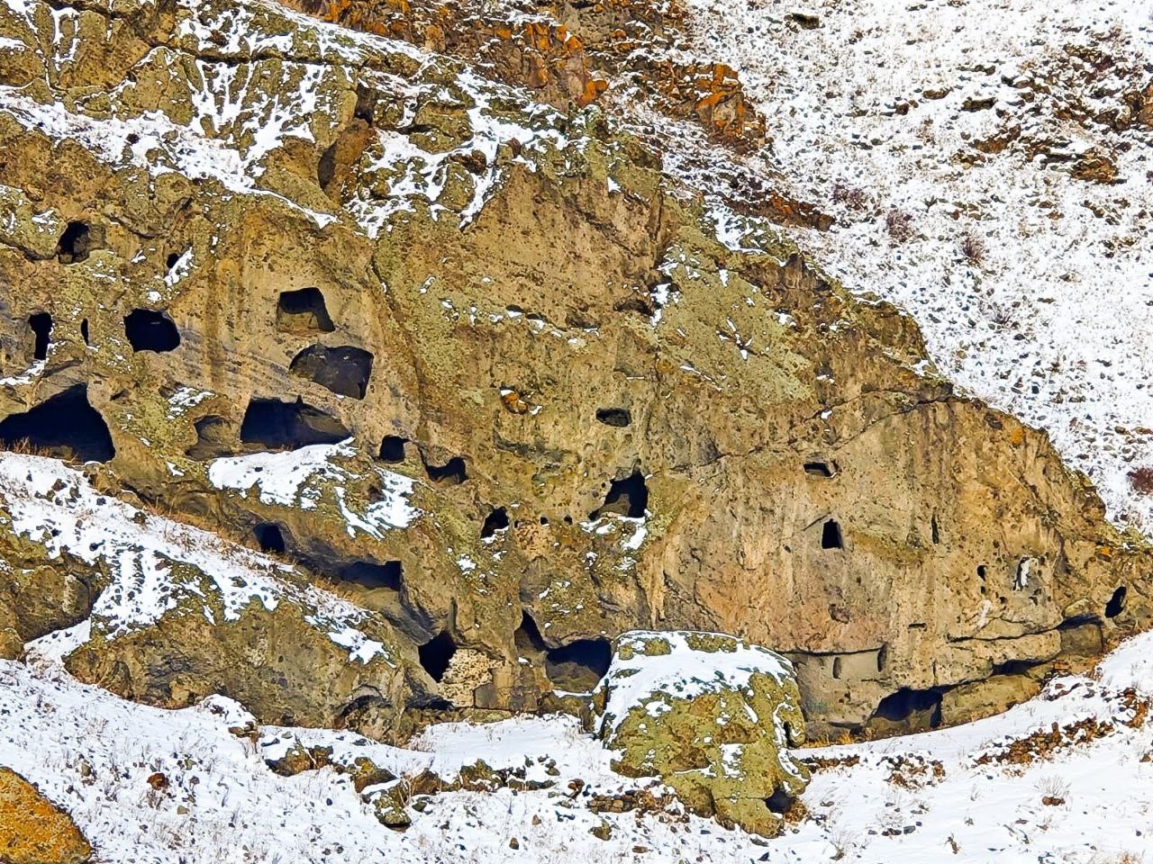 Doğaseverlerin yeni rotası: Harosman mağaraları