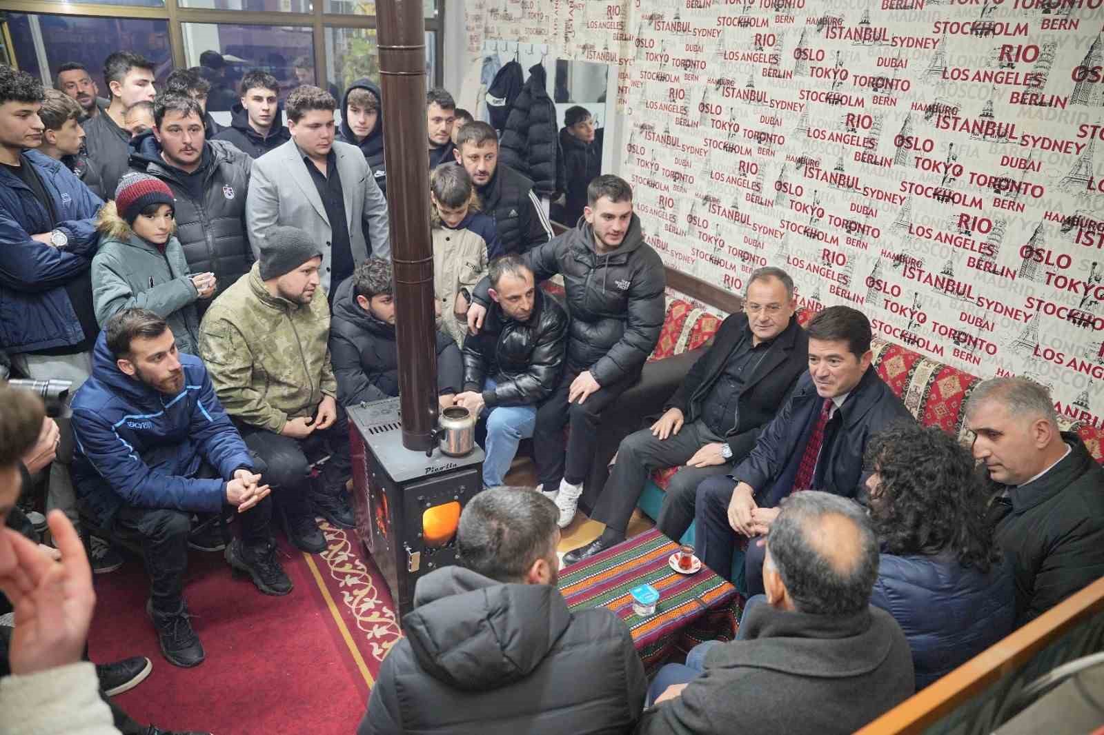 Başkan Kaya, iftarda Erdoğdu mahallesi sakinleriyle buluştu
