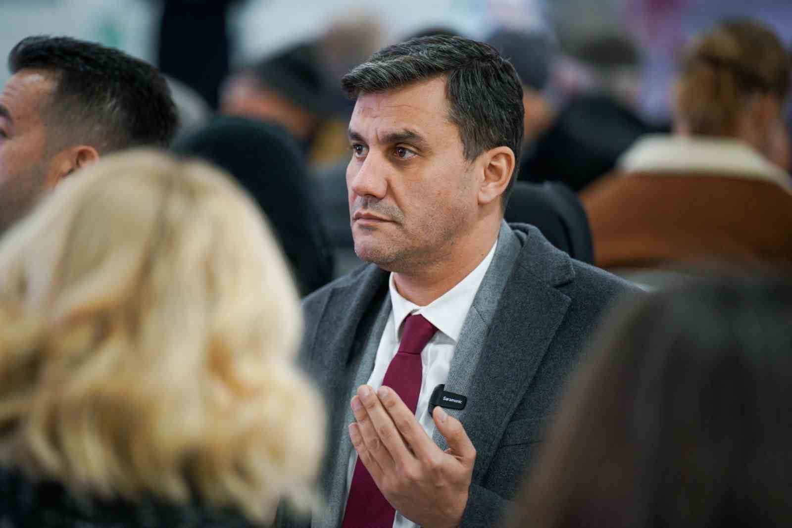 B&uuml;y&uuml;kşehir Belediyesinden Kırkağa&ccedil;&rsquo;ta iftar sofrası
